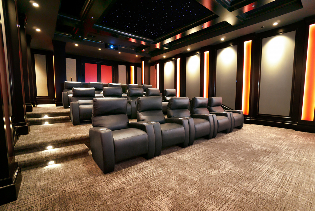 Extravagant-Theater-Image-2.jpg