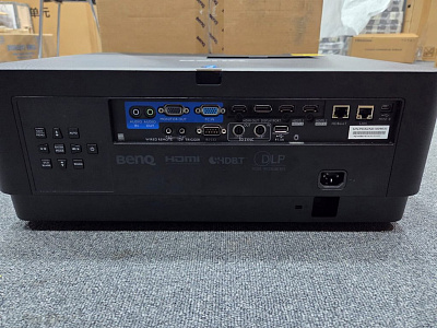 Проектор BenQ LU960ST Проектор BenQ LU960ST